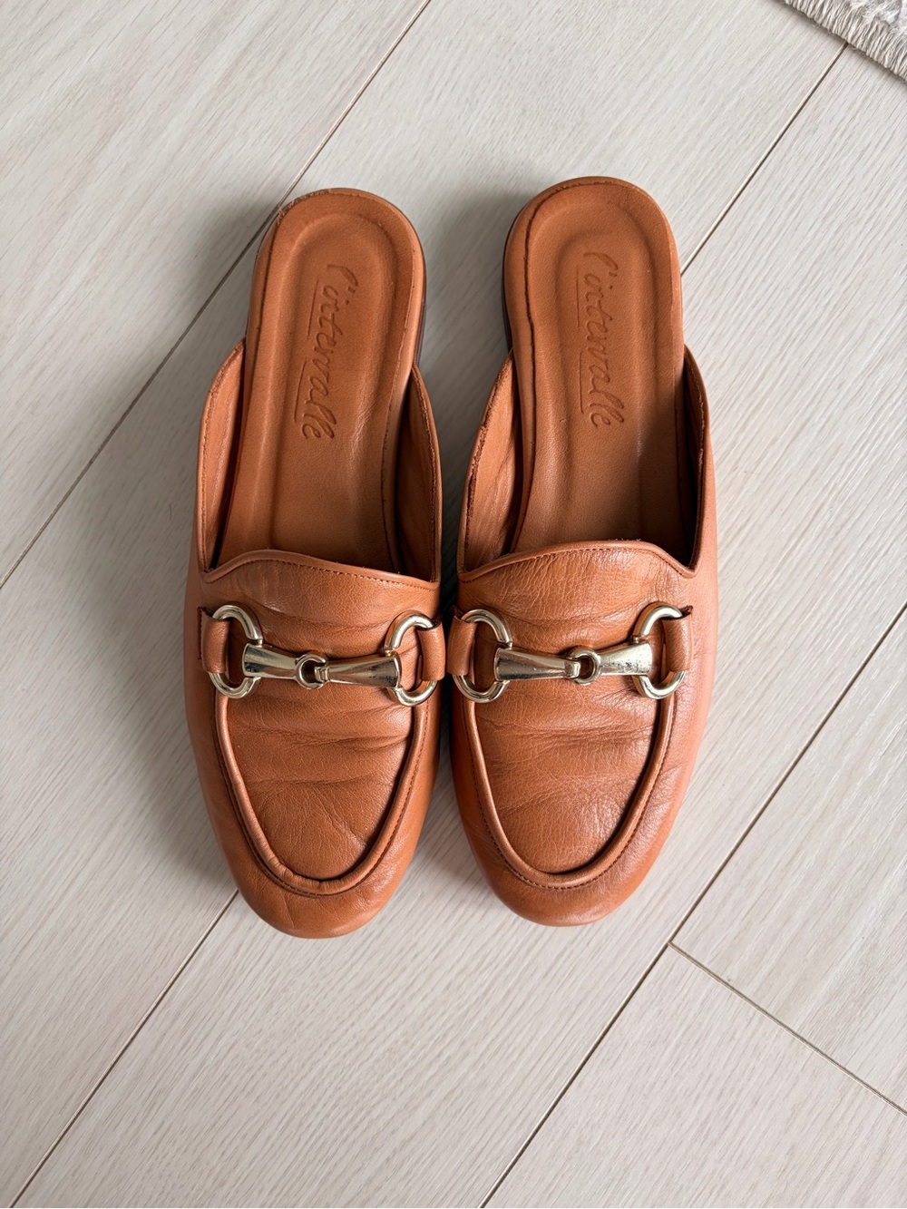 L'INTERVALLE Tan Leather Mule Loafers with Gold Horsebit